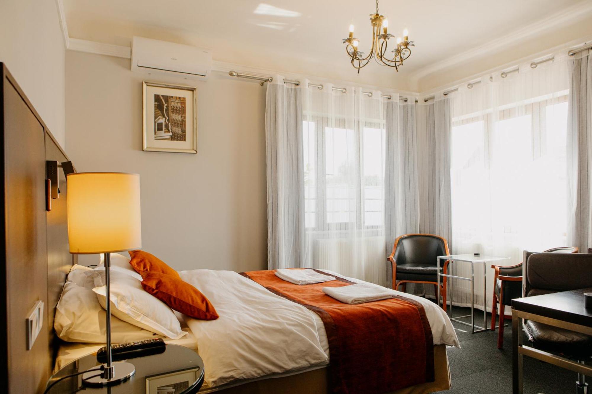 Excelsior Inn Turda Ngoại thất bức ảnh